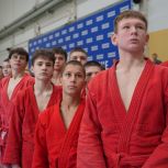 Турнир во имя героев: в Брянске собрались лучшие юные самбисты