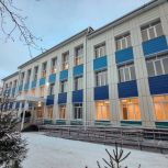 По народной программе «Единой России» в школе Омска провели капремонт