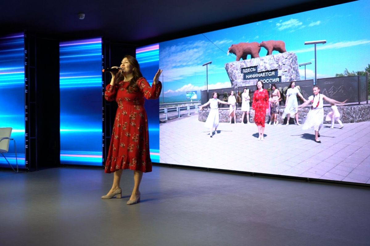 Женский форум партийного проекта «Крепкая семья» объединил ресурсных мам региона