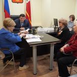 Помогая тем, кто рядом, и заботясь о тех, кто защищает страну. Рабочая неделя депутатов Смоленской облдумы от «Единой России»