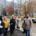 «Единая Россия» обсудила ситуацию с парковкой у парка Морской Славы