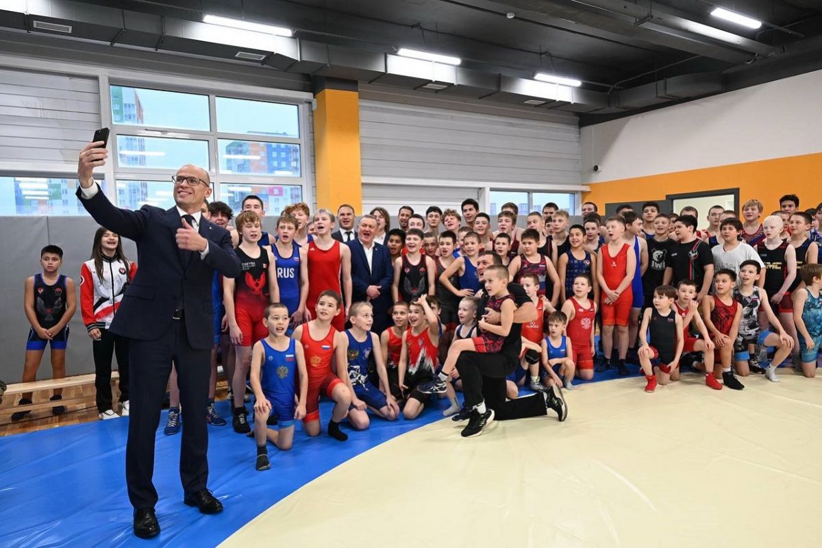 Александр Бречалов представил Президенту страны новый Дворец единоборств