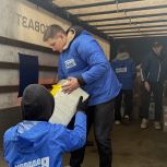 «Единая Россия» отправила из Самары 10 тонн гуманитарного груза для жителей и защитников Курской области