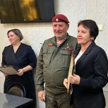 Александр Янклович провел встречу с ветеранами и волонтерами Хвалынского района