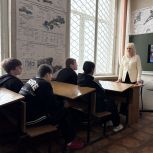 При поддержке «Единой России» для школьников Матвеево-Курганского района провели экскурсию по местному автодорожному колледжу