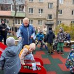В рязанском дворе появилась новая детская площадка