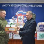 Единороссы передали полезные подарки защитникам ко Дню народного единства