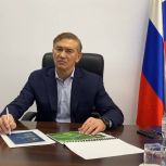 Сенатор Александр Брыксин поддержал инициативу директора футбольного клуба «Авангард» о строительстве полей