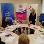 «Единая Россия» организовала работу женских клубов в Новосибирской области