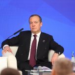 Дмитрий Медведев поддержал инициативу по созданию в регионах координационных депутатских групп