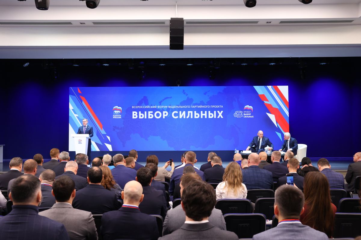 Партийный проект «Единой России» «Выбор сильных» объединил лучшие наработки представителей спортивной борьбы, дзюдо и самбо
