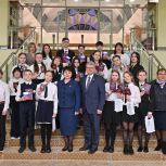 В Госсовете вручили паспорта ученикам трёх казанских школ
