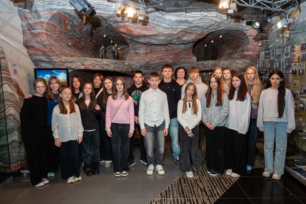 «Единая Россия» организовала экскурсию для школьников в музей «Уралкалия»