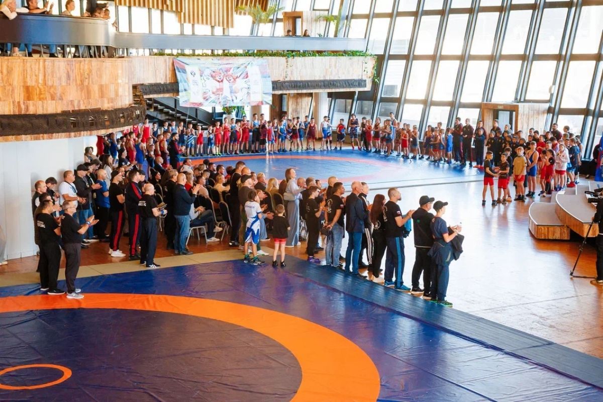 При поддержке «Единой России» в Ялте состоялся турнир по вольной борьбе