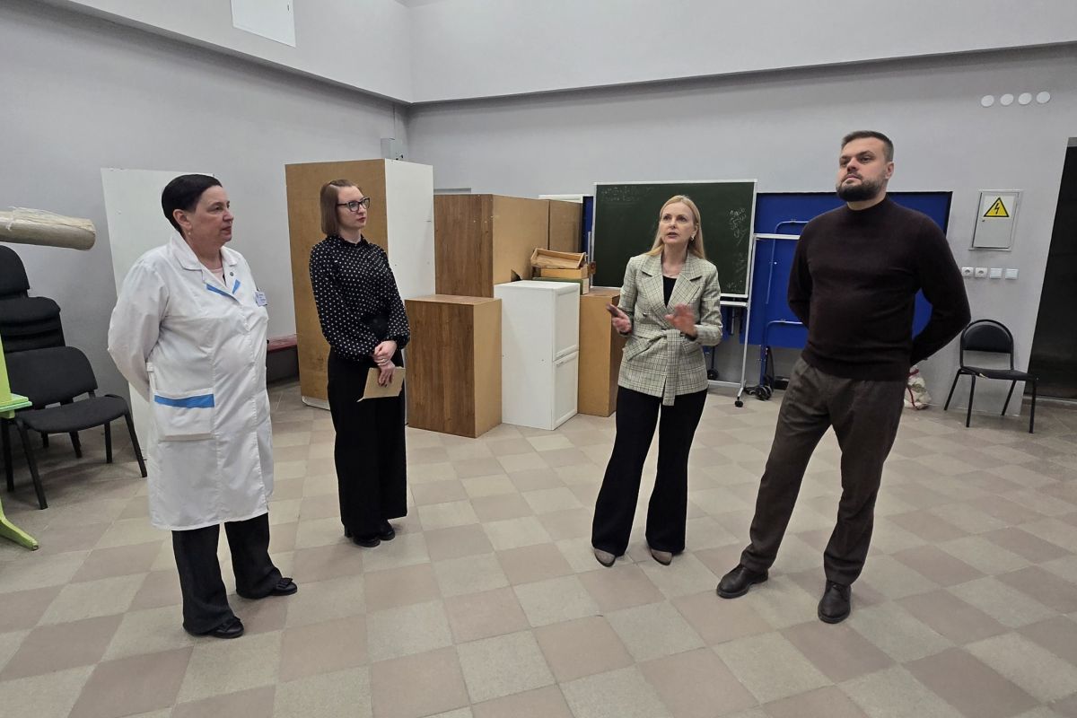 Артём Туров ознакомился с ходом работ в Смоленском базовом медицинском колледже
