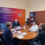 Депутат Тульской областной Думы, член фракции «Единая Россия» Юрий Любарский провел прием граждан в поселке Арсеньево