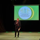 Евгений Шаповалов поздравил с юбилеем Реабилитационный центр для детей-инвалидов