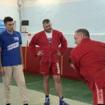 Активисты и сторонники «Единой России» в Пензе приняли участие в тренировке по самбо в рамках Дня народного единства