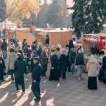 В Пятигорске в рамках празднования Дня народного единства открылись выставка декоративно-прикладного творчества и гастрофестиваль