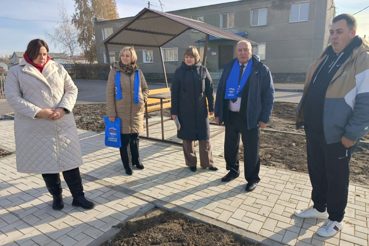 При поддержке «Единой России» в Карасуке благоустроили улицу Щорса