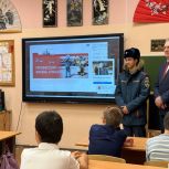 «Единая Россия» организовала для школьников Москвы профориентационное занятие «Профессия — жизнь спасать»