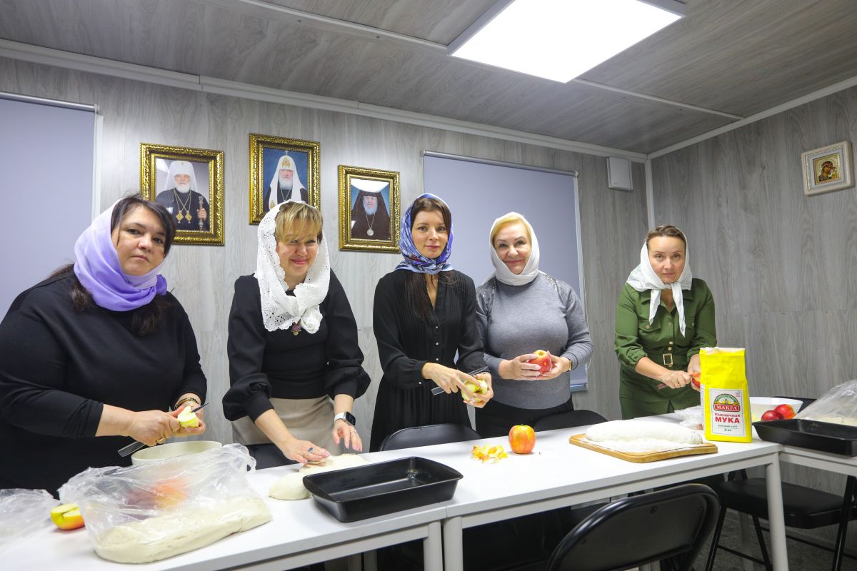 В Балашихе в преддверии Дня матери прошла акция «Вкус заботы» с участием матерей и жен участников СВО