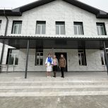 Партийный десант «Единой России» проконтролировал ход капремонта школы в посёлке Советское Руно