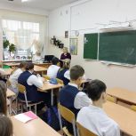 Молодёжь Еманжелинска узнала о своих трудовых правах на специальных встречах