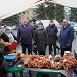 В Хиславичах получатели соцконтракта представили свою продукцию на ярмарке