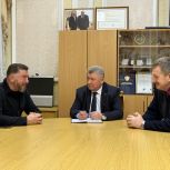 Алексей Анохин провел встречу с участником специальной военной операции