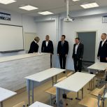 Депутат Госдумы России Михаил Шеремет провел мониторинг реализации программы капитального ремонта школ Симферополя