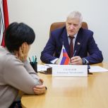 В «Единой России» людям с ОВЗ помогают в решении социально важных вопросов