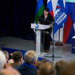 Наталья Западнова: В 2025 году фракция «Единая Россия» сосредоточилась на гуманитарной работе, укреплении первичных отделений и института муниципальных депутатов.