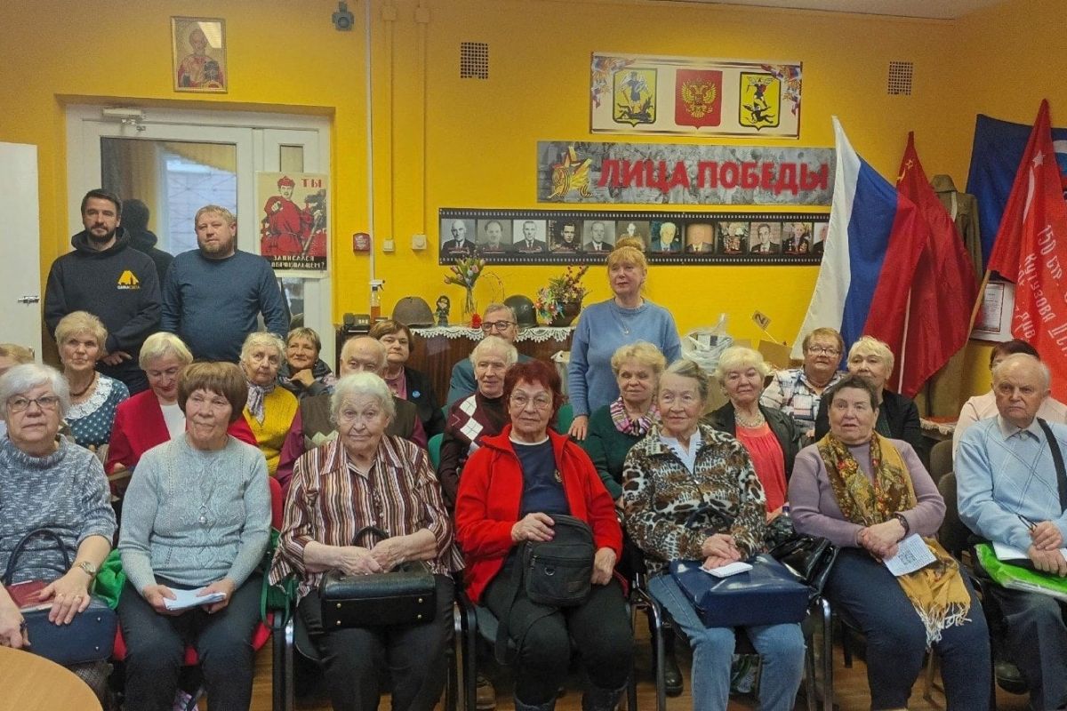 Актив совета ветеранов Ломоносовского округа в Архангельске встретился с депутатами Архгордумы