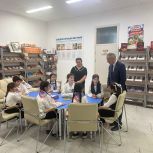 Депутат Госдумы Нурбаганд Нурбагандов посетил в Махачкале школу имени героя СВО