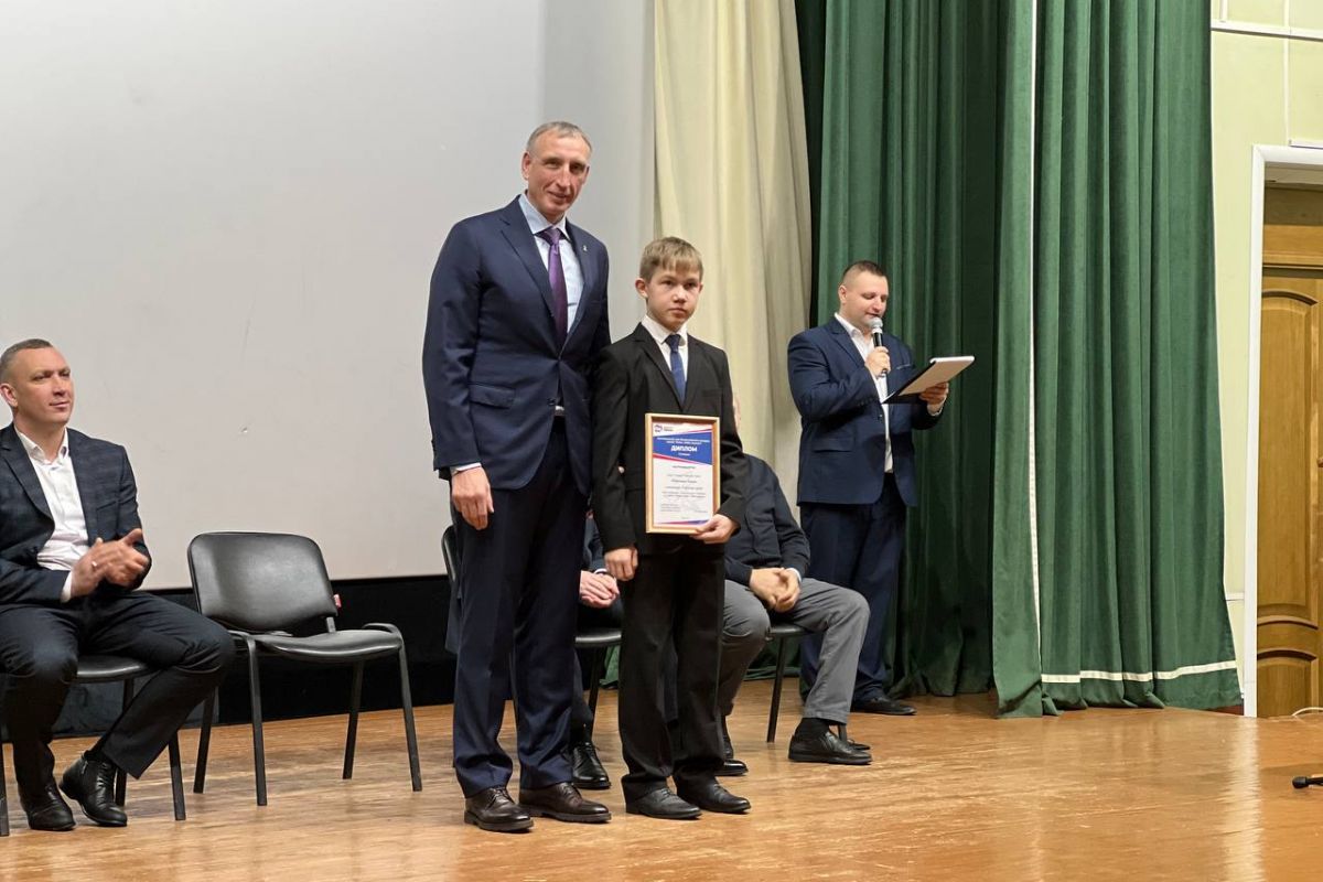 Александр Козловский встретился с молодыми избирателями Псковщины