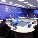 Выборная стратегия, работа над народной программой, партийные задачи: Владимир Якушев встретился с финалистами «Лидеров России. Политика»
