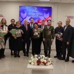 Семьям погибших военнослужащих вручили медали "Шагнувши в бессмертие"