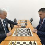 «Единая Россия» в Новосибирской области проводит соревнования по быстрым шахматам