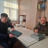 «Единая Россия» помогла ветеранам Кавалерово сохранить память об участниках СВО