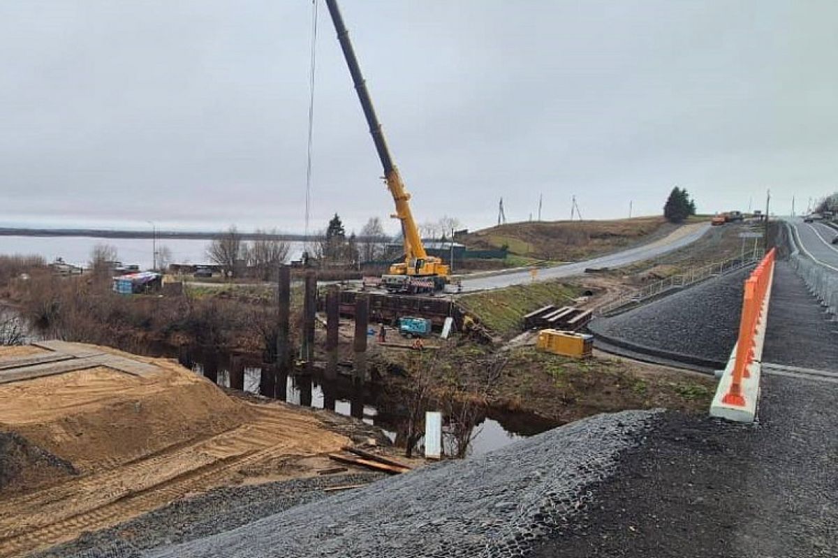 В обновленному мосту через Лявлю в Приморском округе осуществляет движение транспорта