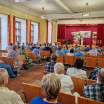 «Единая Россия» поздравила с Днем народного единства участников спецоперации в госпитале