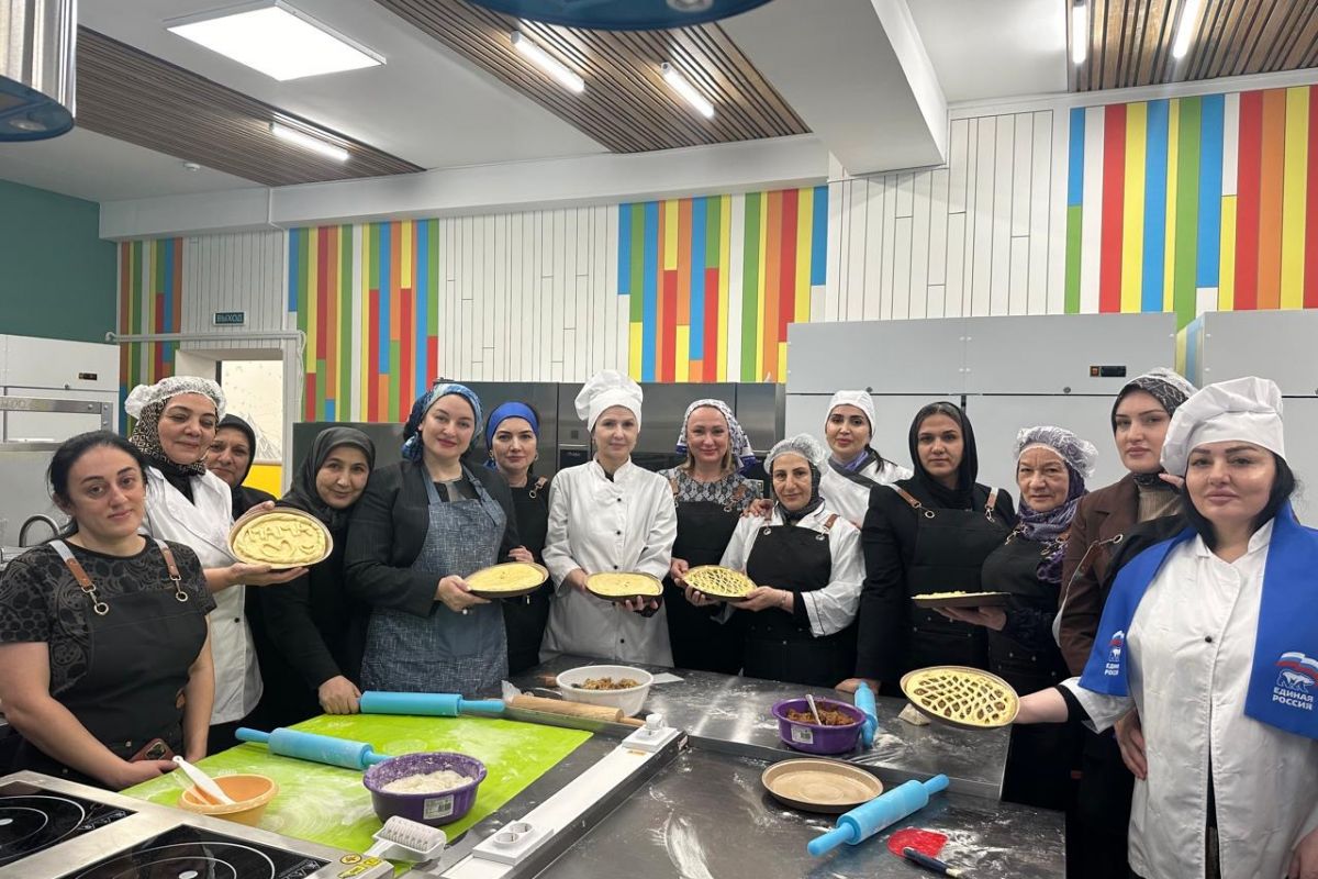 В Дагестане в преддверии Дня матери прошла акция «Вкус заботы» женского движения «Единой России»