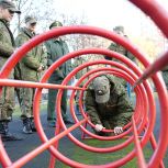 В Москве «Единая Россия» отметила благодарственными письмами офицеров-воспитателей кадетских классов