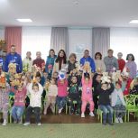 Единороссы и МГЕР подарили праздник малышам Северодонецка