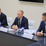 Правительство Архангельской области и Федерация хоккея с мячом России заключили соглашение о сотрудничестве