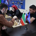 «Единая Россия» провела в Грозном турнир «Шахматная партия единства»