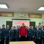 В селе Травники Чебаркульского округа при поддержке «Единой России» прошла встреча с участником СВО Станиславом Алексеевым