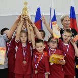 При поддержке «Единой России» в Кимовске прошли традиционные соревнования по пионерболу