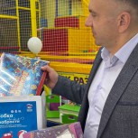 Представители партии принимают участие в «Коробке Храбрости»